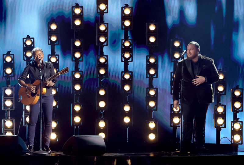Tracy Chapman and Luke Combs perform “Fast Car” during 66th Annual